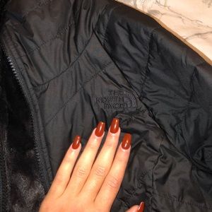 North face light puffer jacket!!